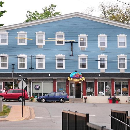 Smugglers Cove Inn Lunenburg Luaran gambar
