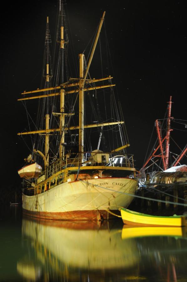 Smugglers Cove Inn Lunenburg Luaran gambar